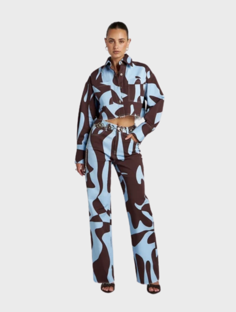 Stylish Cropped Shacket with unique Mirage print, combining relaxed tailoring and versatility for everyday and travel wear.