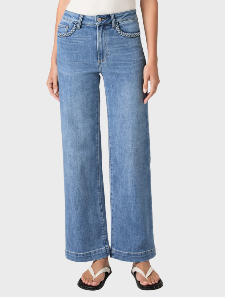 Anessa 31 Wide Leg Jean in Encino, showcasing a contemporary wide leg silhouette for a fashionable and comfortable fit.