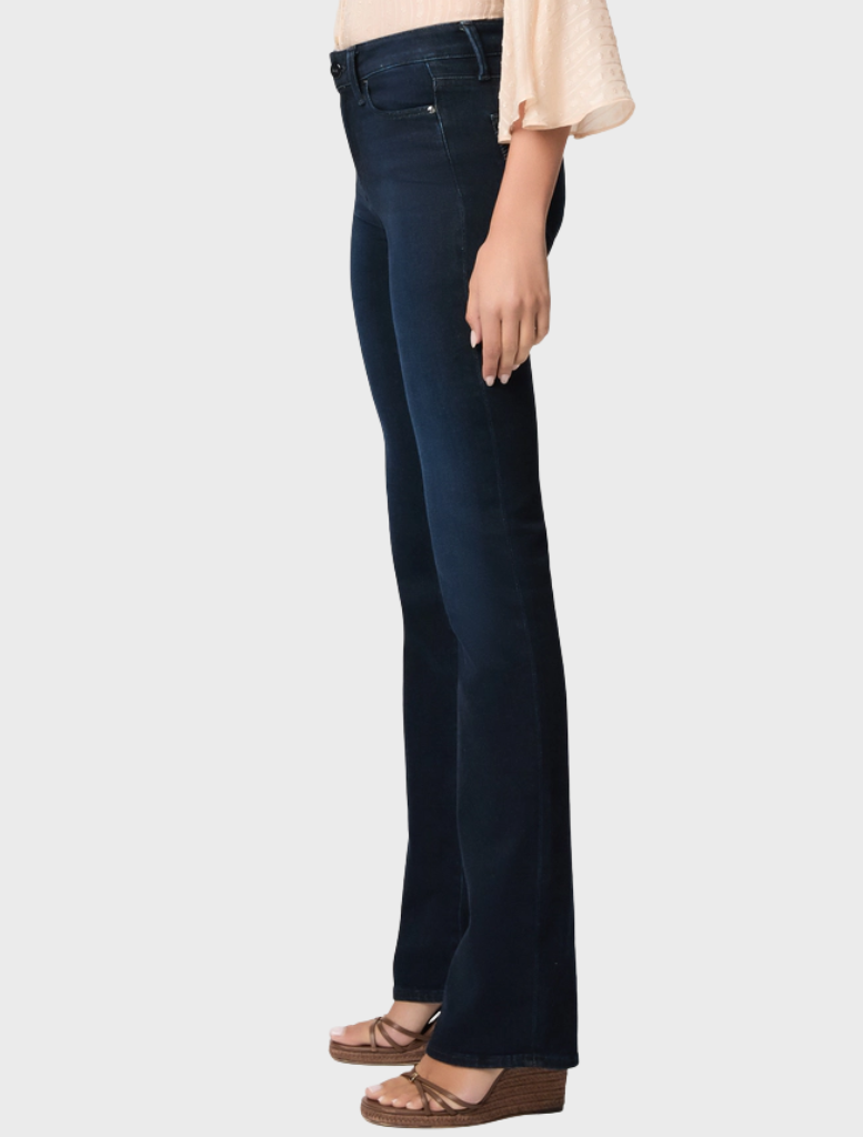 Stylish high-rise bootcut jeans by The Forum, ideal for a chic urban look in Manhattan's fashion scene.