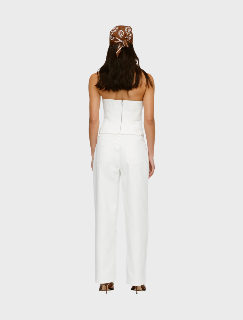 Stylish ivory Maurie Jean dress, embodying grace and sophistication for any formal event.