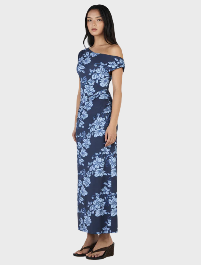 Stylish navy maxi dress featuring a rolling waves motif, designed for comfort and elegance.