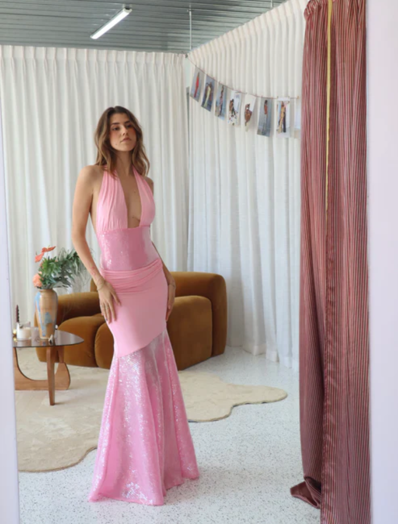 Rtw Florian Dress in pink, characterized by its elegant style and comfortable fit, ideal for dressy occasions.