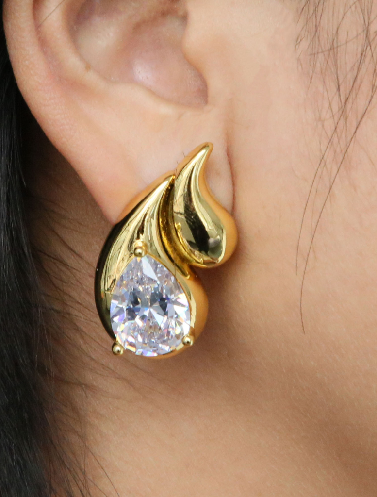 Accessories Mateo Waterdrop Studs - Gold