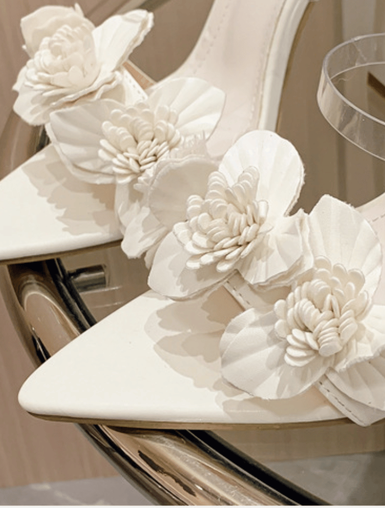 Shoes Mirella Flower Heels - Ivory