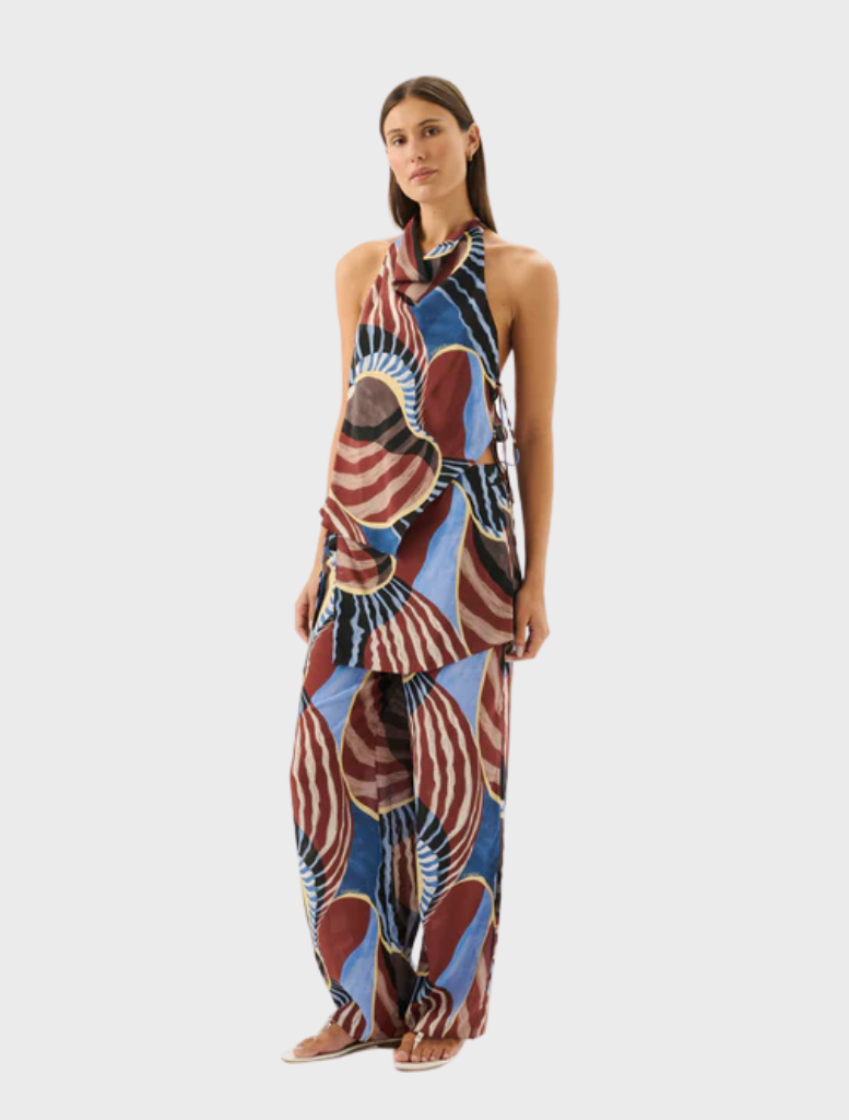 Nautica's Agave halter top, featuring a fashionable design and lively colors, suitable for summer occasions.