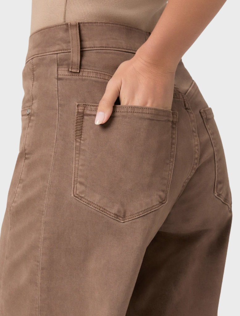 Arellia Skimmer Barrel Jean in Vintage Canewood, offering a fashionable barrel leg cut and a relaxed, easygoing fit.