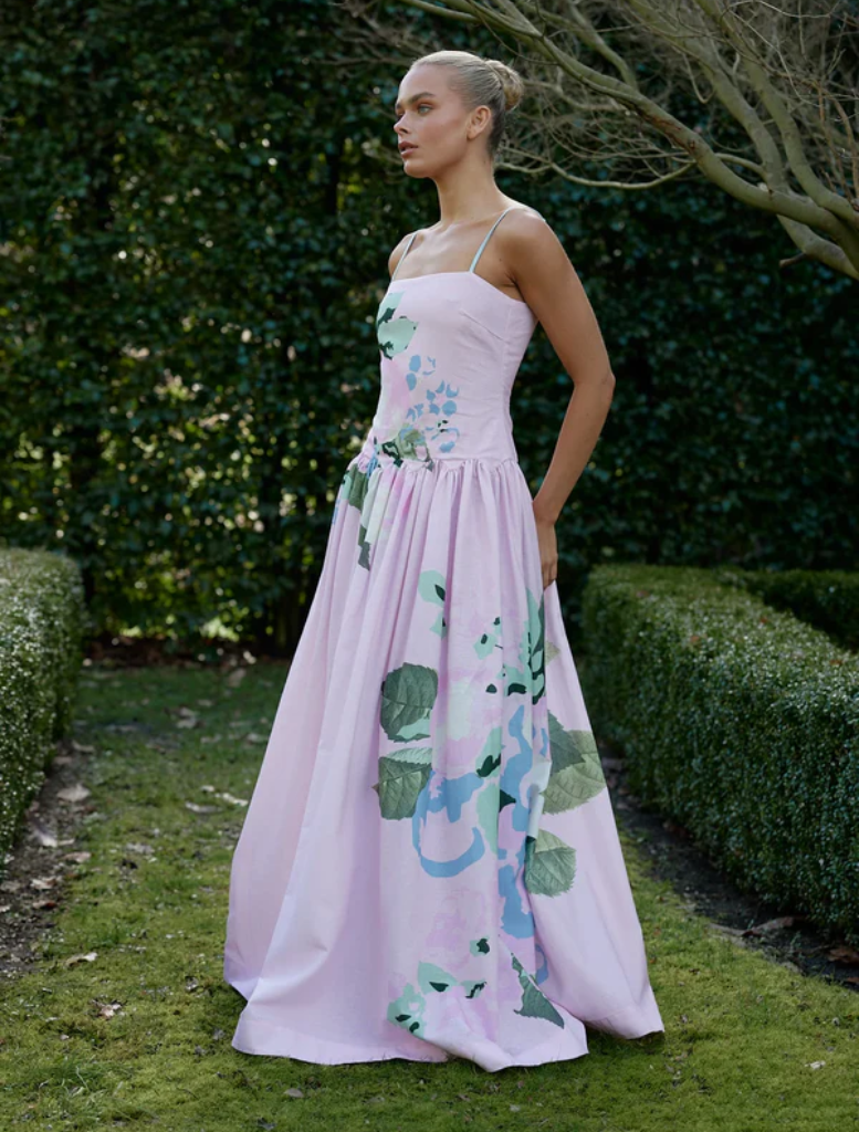 Baby Le Fruit's Cordelia Dress showcases a cheerful fruit design, suitable for babies and toddlers.