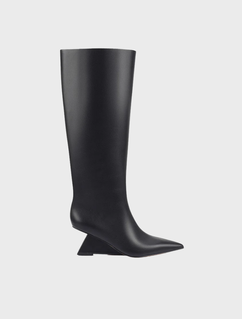 Black Ben Boot with a sleek design, featuring a sturdy sole and smooth leather finish, ideal for stylish footwear.