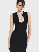 Sophisticated black Bloom gown with a graceful design, ideal for evening events and special celebrations.