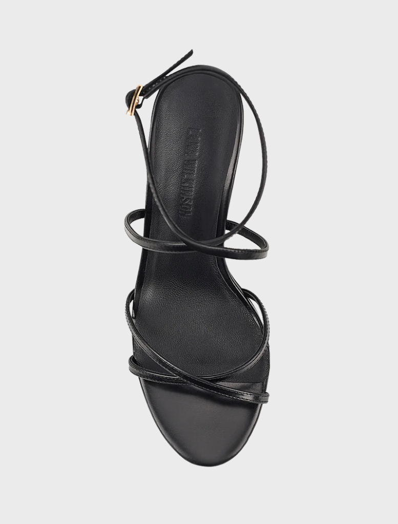 Sophisticated black Garcelle heel with a modern design, perfect for dressing up any ensemble.