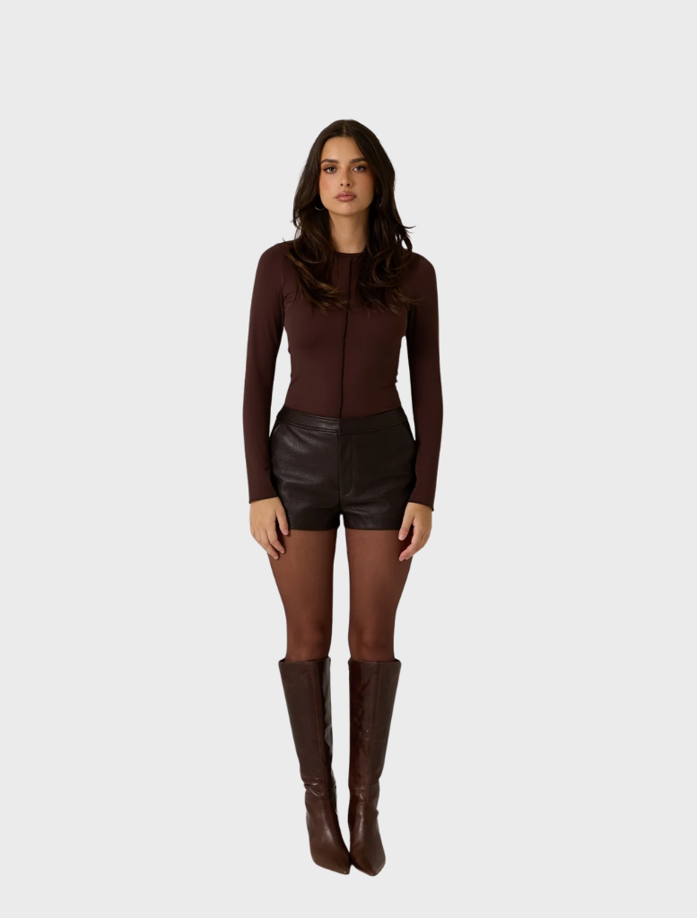 Dark truffle shorts made from vegan leather, combining elegance and sustainability in a chic design.