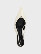 Elegant white shoe with a pointed toe and heel, crafted from Bone Oily Crinkle Leather for a sophisticated look.