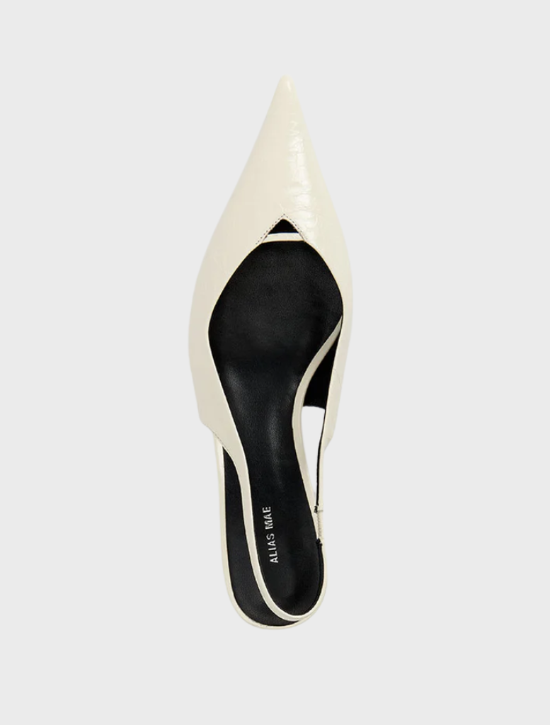 Elegant white shoe with a pointed toe and heel, crafted from Bone Oily Crinkle Leather for a sophisticated look.