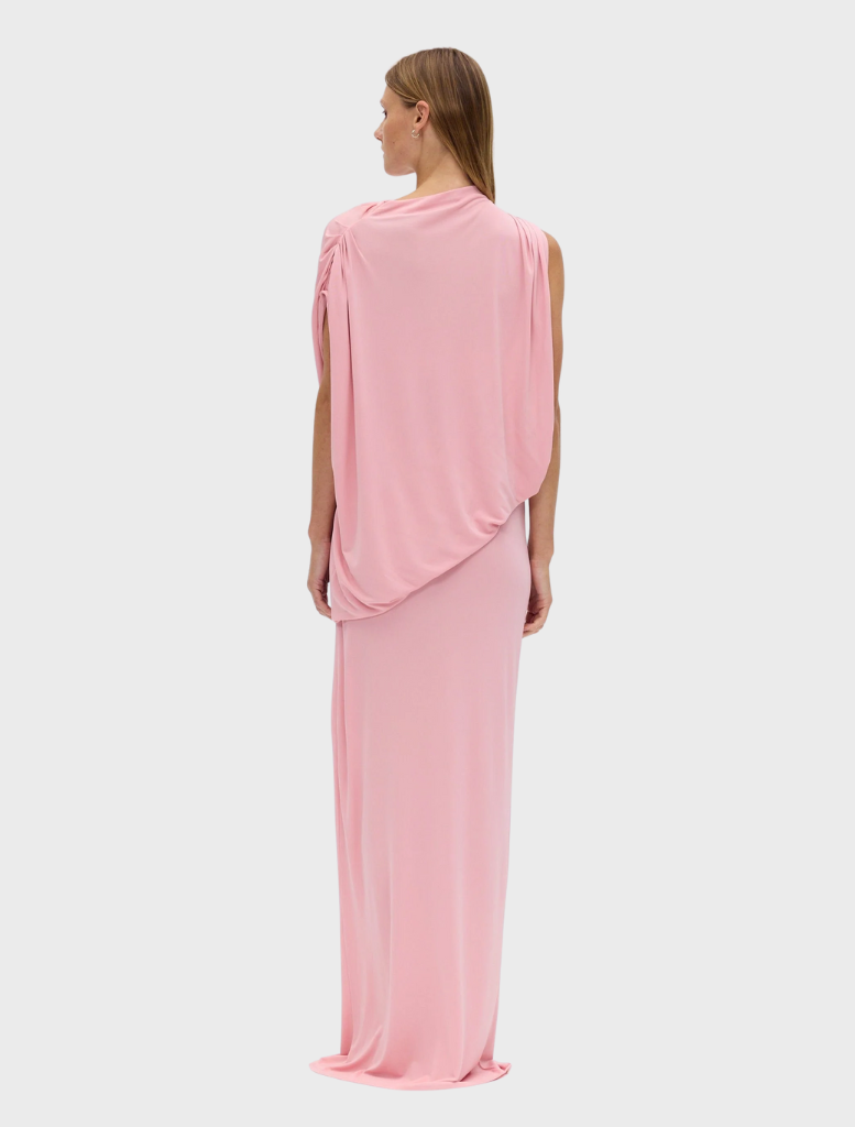 Chic floor-length dress with a beautiful floral print, designed for fall events and special occasions.