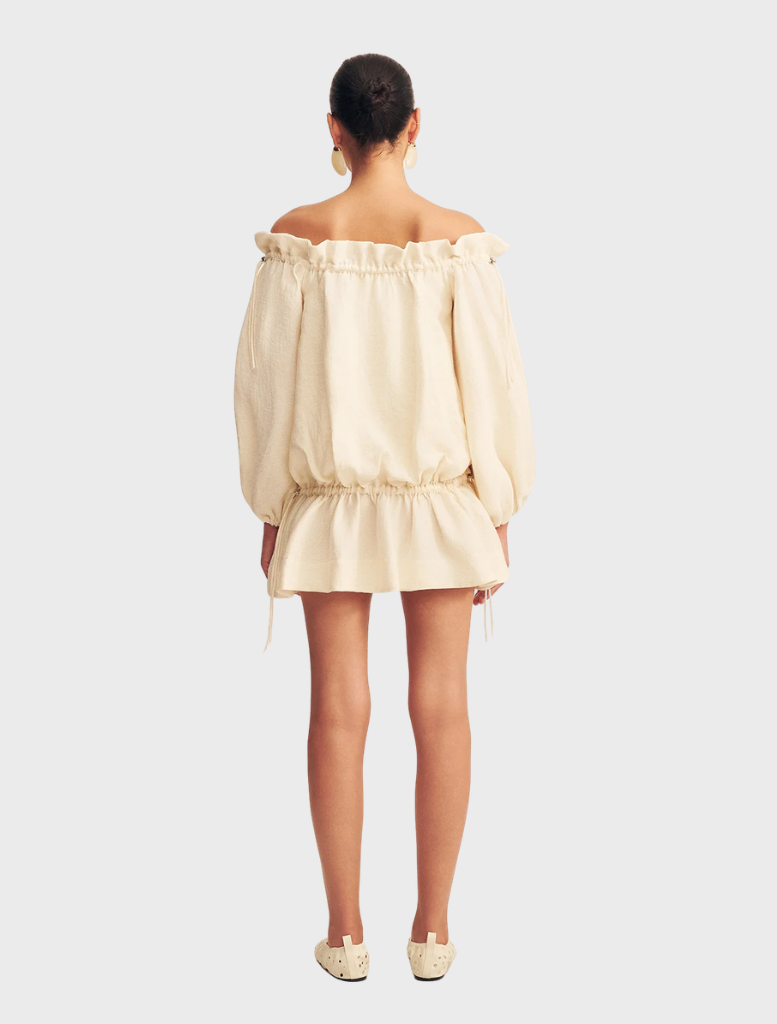 Elegant mini dress in a linen blend with a resin finish, ideal for a relaxed yet fashionable appearance.