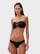 Fashionable black Karima set, showcasing a sophisticated top paired with matching trousers for a polished appearance.