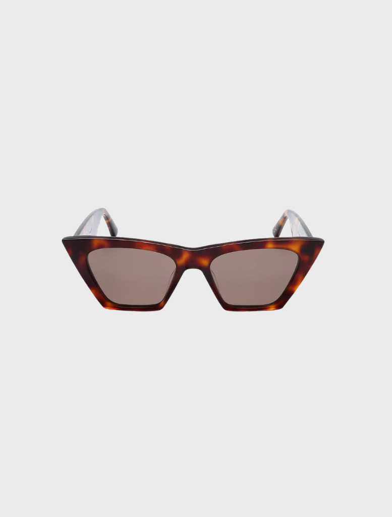 Elegant Rozalia Shade 001 in rich tortoise brown, perfect for adding sophistication to any outfit.