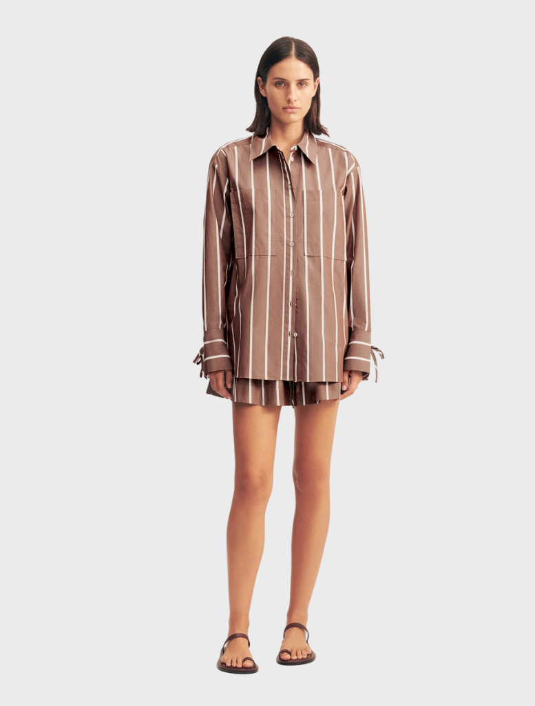 Spencer shirt in a warm cafe au lait color, featuring a classic design suitable for casual or semi-formal occasions.